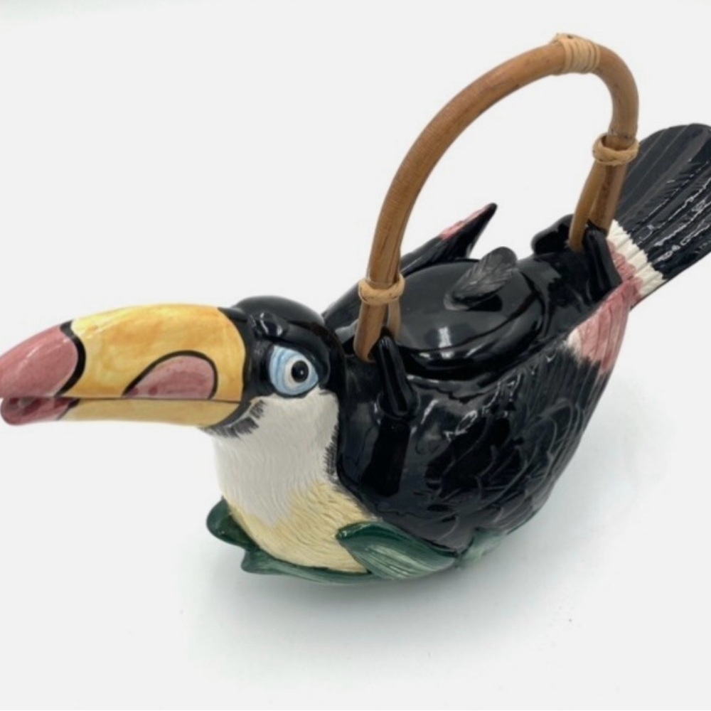 1991 Fitz &  Floyd Vintage Toucan Teapot Pitcher 28 oz Collectible Ceramic RARE
